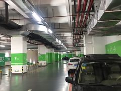 -龙湖虹桥天街-停车场