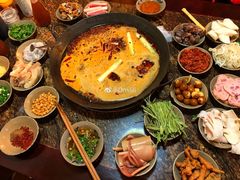 -星鸿社重庆老火锅(燃灯寺分店)
