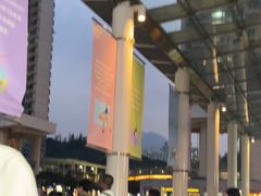 -东荟城名店仓
