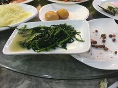 -四川小胡子海鲜(丁村万人海鲜广场店)