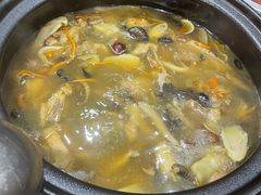 -菌之家·专业纯野生菌火锅·特色炒菌
