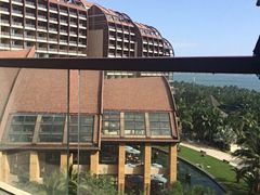 -三亚湾海居铂尔曼度假酒店