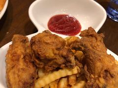 鸡翅炸薯条-神州半岛喜来登度假酒店·盛宴汉堡·战斧牛排·后安粉