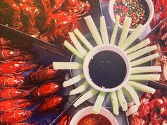 龙虾大拼盘-湘江大码头·龙虾馆(渔人码头一店)