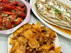 -丹水桥地锅鱼·翘嘴鲌·地方特色全鱼宴(丹江口大坝店)