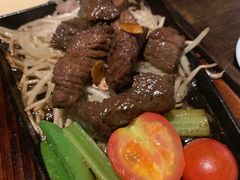 -穹六人间 people 6(岳阳路店)