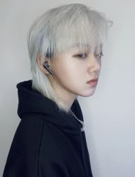 -变画·发型STUDIO