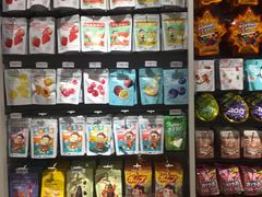 -名创优品(山东青岛市新业广场店)