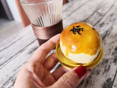 蛋黄酥-风车面包