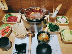 -独食火锅·半米屋台(直营总店)