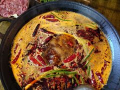 -黄潇洒老火锅(九眼桥宏济巷店)