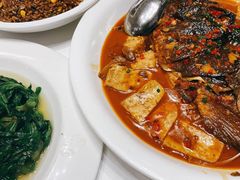 乾隆鱼头烧豆腐-乾隆美食·本帮菜(黄河路店)