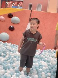 -奈尔宝·儿童乐园·亲子餐厅(鄞州万达店)