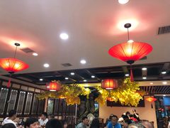 大堂-那家老院子东北菜·饺子·小鸡炖蘑菇(艳华街店)