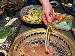 -铭牛烧肉·和牛海鲜自助(高新月牙湖店)
