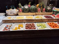 -半岛翡丽海鲜自助餐厅(观风亭店)