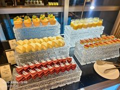 -元一希尔顿酒店·鲜切牛肉火锅禅自助餐厅