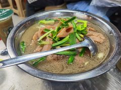 猪弯骨藕汤-小民大排档(光谷店)