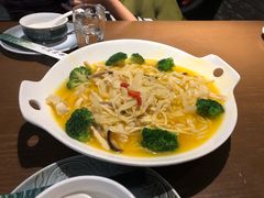 -梧桐树下(云锦世家店)