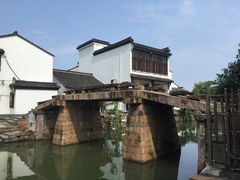 -丝绸小镇荻港古村