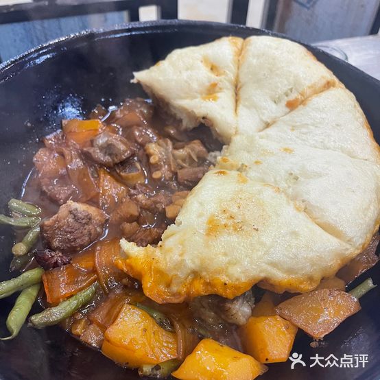 晓雷二厅特色铁锅烀饼菜馆(第一医院店)