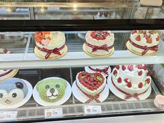 -花花卷卷·鲜食蛋糕(静安久光百货店)