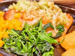 蒜香鸡排配法兰克福烤肠-萨莉亚意式餐厅(万嘉商业广场店)