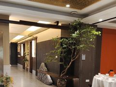 -阿瓦山寨·湘菜现炒·剁椒鱼头王(咸阳总店)