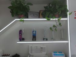 -蕾特恩专业祛痘·皮肤管理