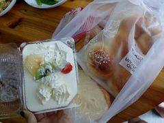 -七彩云蛋糕店(滨江二路店)