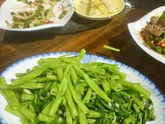 -乡巴佬鼎锅饭