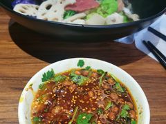 -万记麻辣烫国展总店