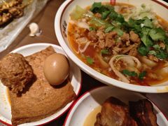 -顺溜·手工刀削面·黑金店(铜锣湾店)