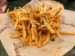-秘密旅行Bonjour(黑金冠 江南西店)