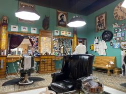 -小戈男士复古理发馆barber shop