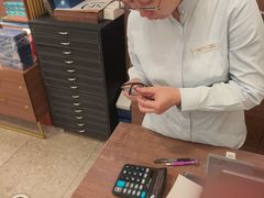 -LensCrafters亮视点(东方新天地店)