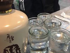自酿粮食酒-金渝海鲜烧烤万州烤鱼店