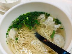 馄饨拉面-翡翠拉面小笼包(机场DFS店)