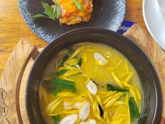 -桥香园过桥米线(国贸店)