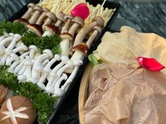 -慢丽江·云南野生菌土鸡锅(付家庄店)