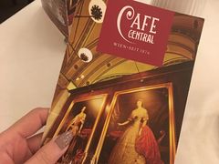 -中央咖啡馆