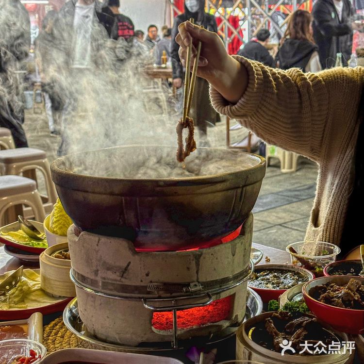 终于在武汉吃到糯唧唧的油醪糟！是重庆那味！