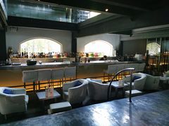 -穹六人间 people 6(岳阳路店)