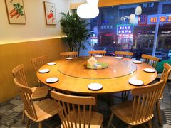 包房-邻家小馆(银都店)
