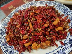 黄桷树辣子鸡-黄桷树曹家私房菜(江与城店)