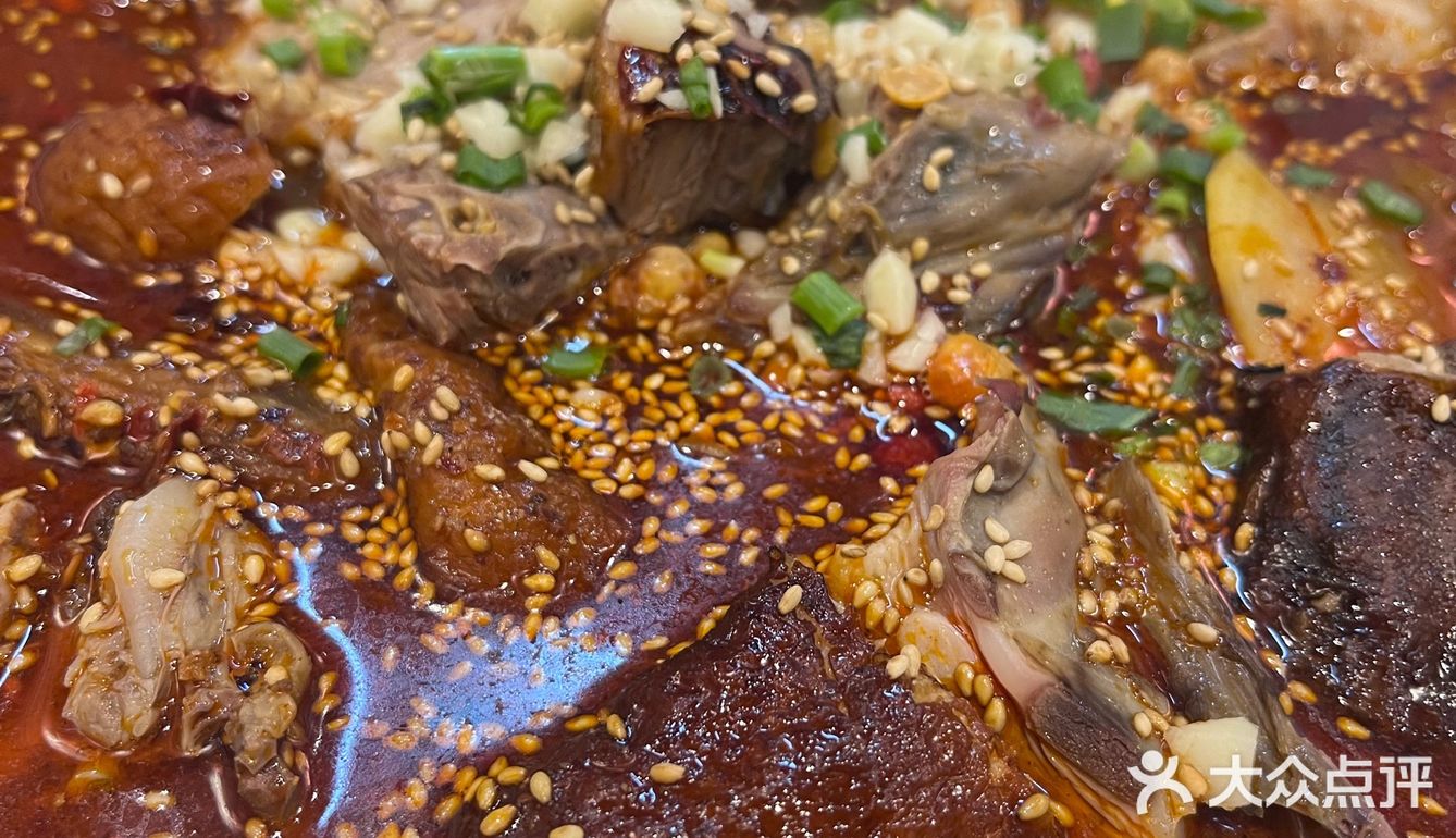 0米是我们与李叙青冒烤鸭的距离[笑脸]