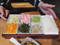 -野山舂·贵州现舂酸汤火锅(鸿通城店)