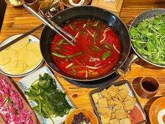 -贵厨酸汤牛肉(小十字店)