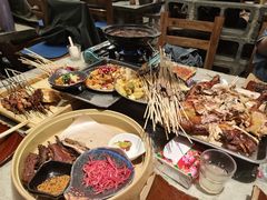 -破瓦寒窑·地摊烤羊排