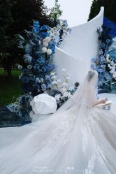 -拉瑞娜LaReine婚纱礼服高级定制